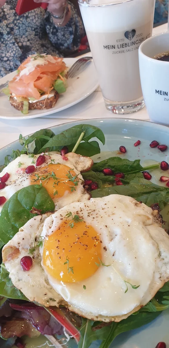 Sunny Eggs