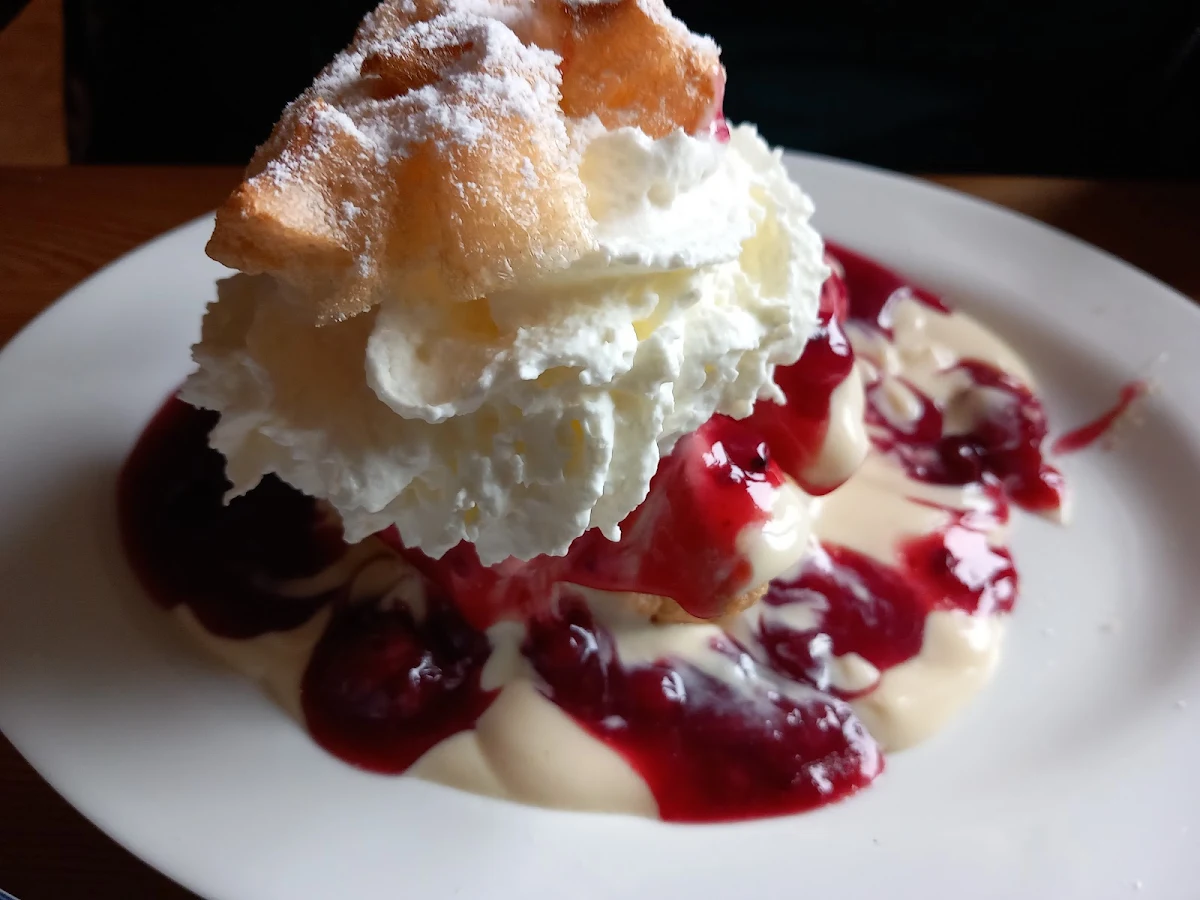 Mit Eis Und Sahne