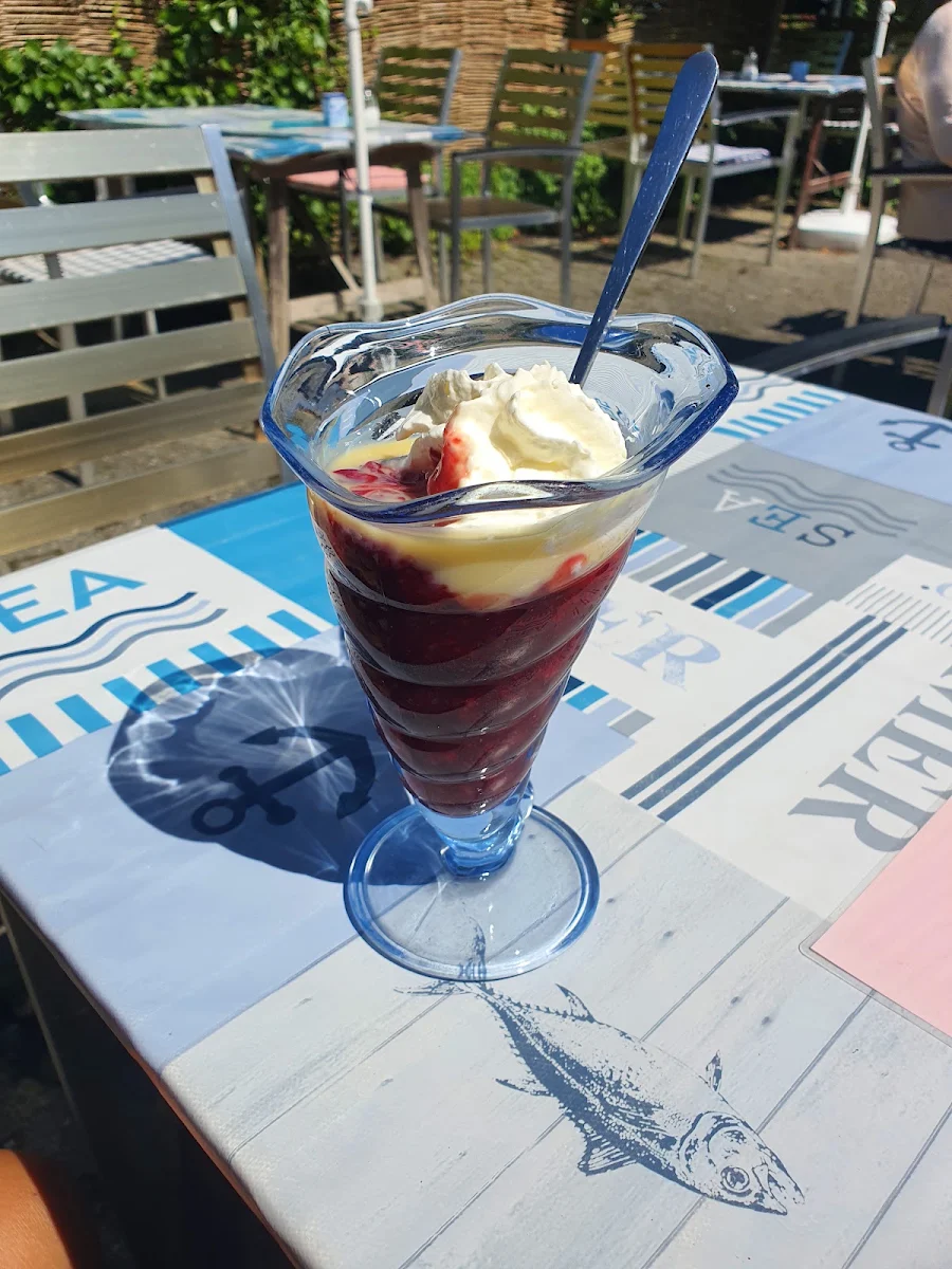 Rote Grütze Mit Eierlikör
