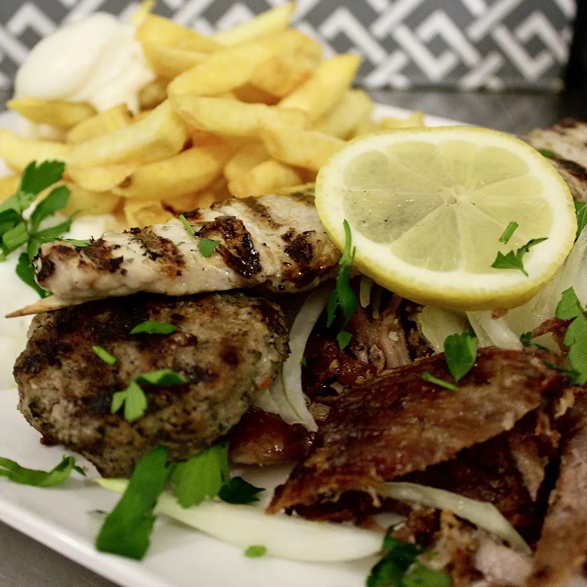 Highlights, Restaurant Sokrates