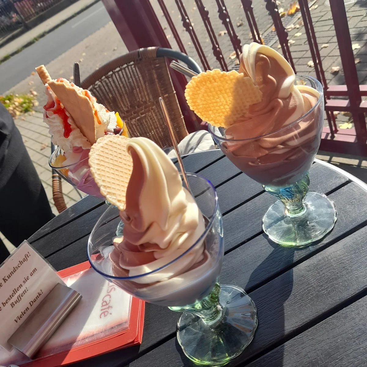 Softeis Eisbecher