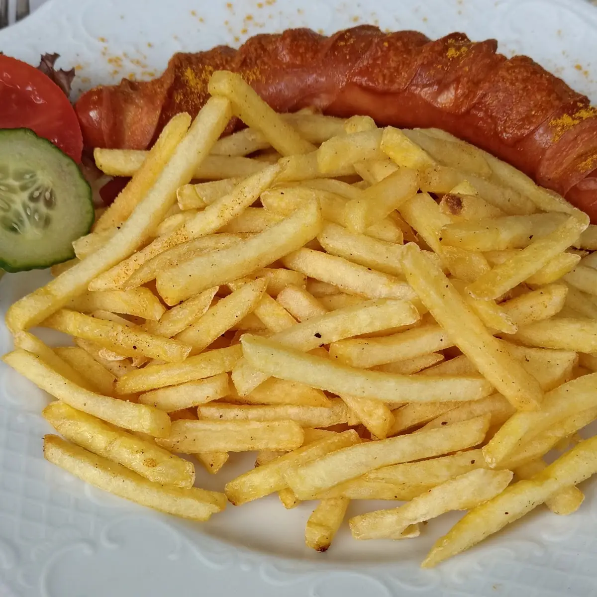 Currywurst Mit Pommes Frites