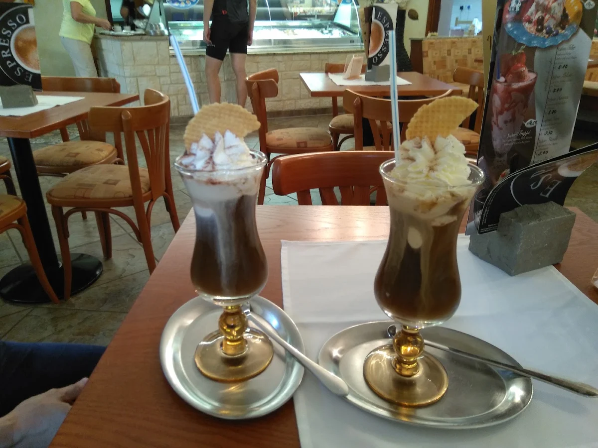 Zwei Eiskaffee
