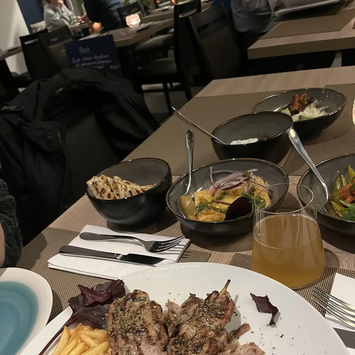 Akropolis Teller