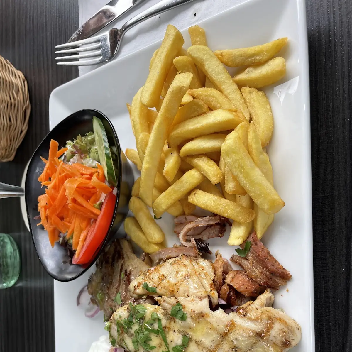 Fleisch Mit Pommes