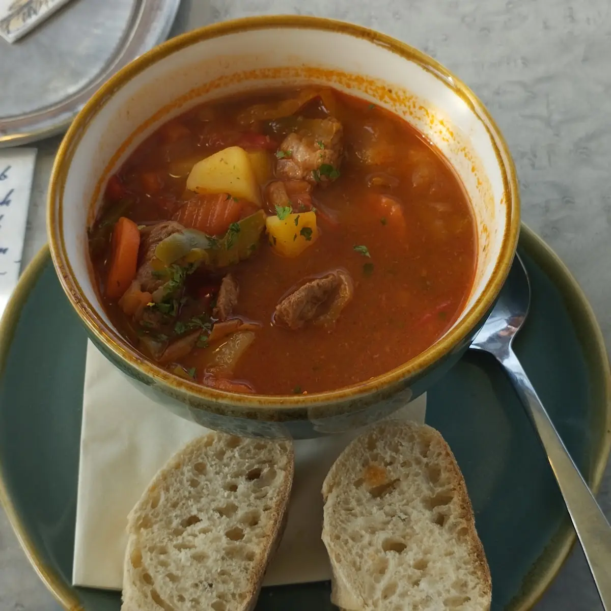 Gulasch Suppe