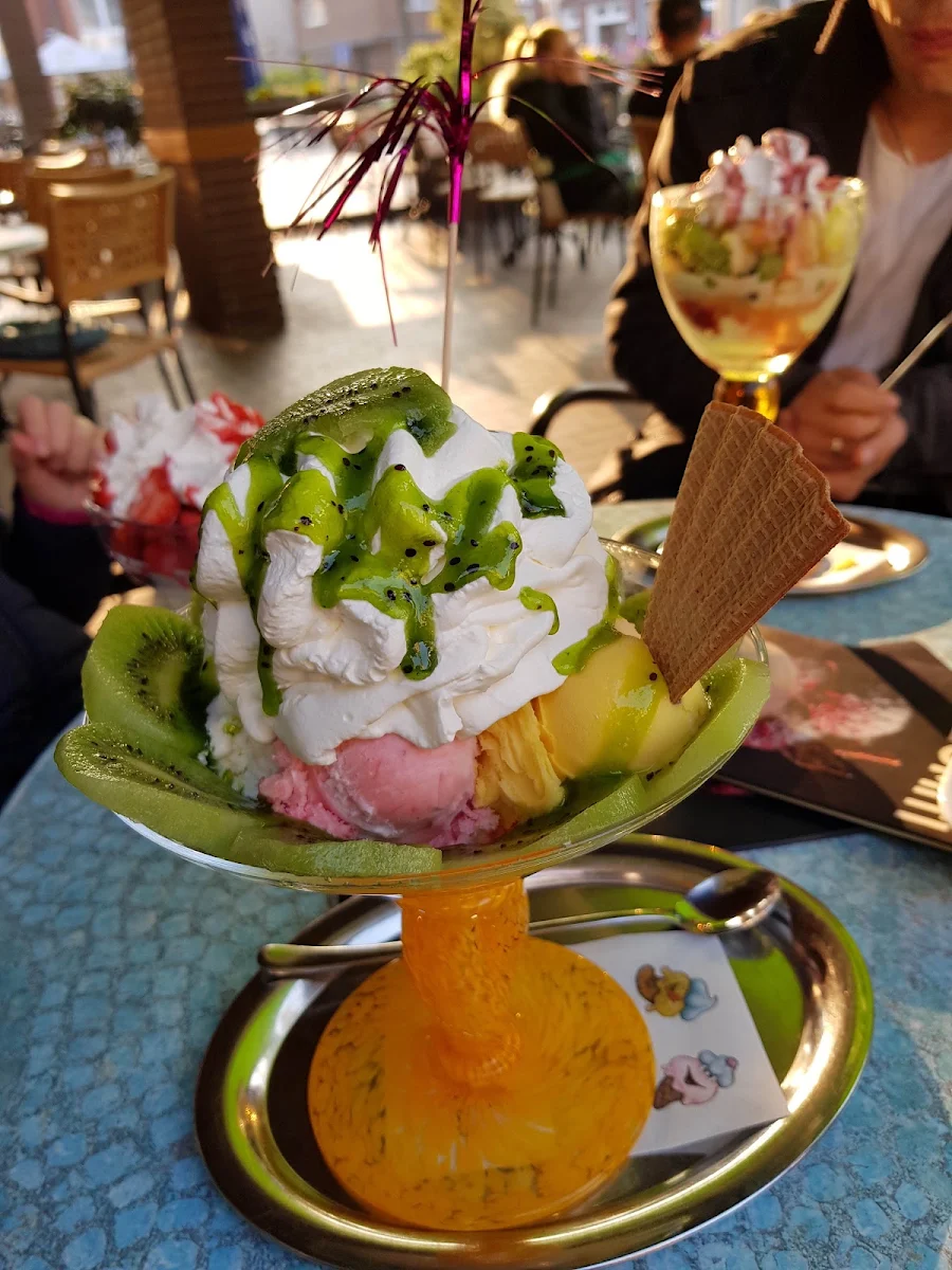 Früchtebecher