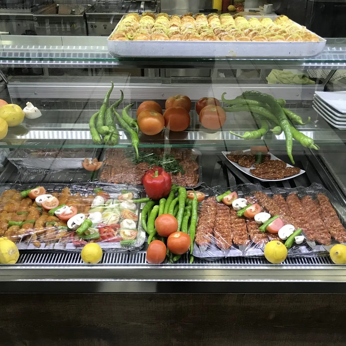 Highlights, Onay Grill