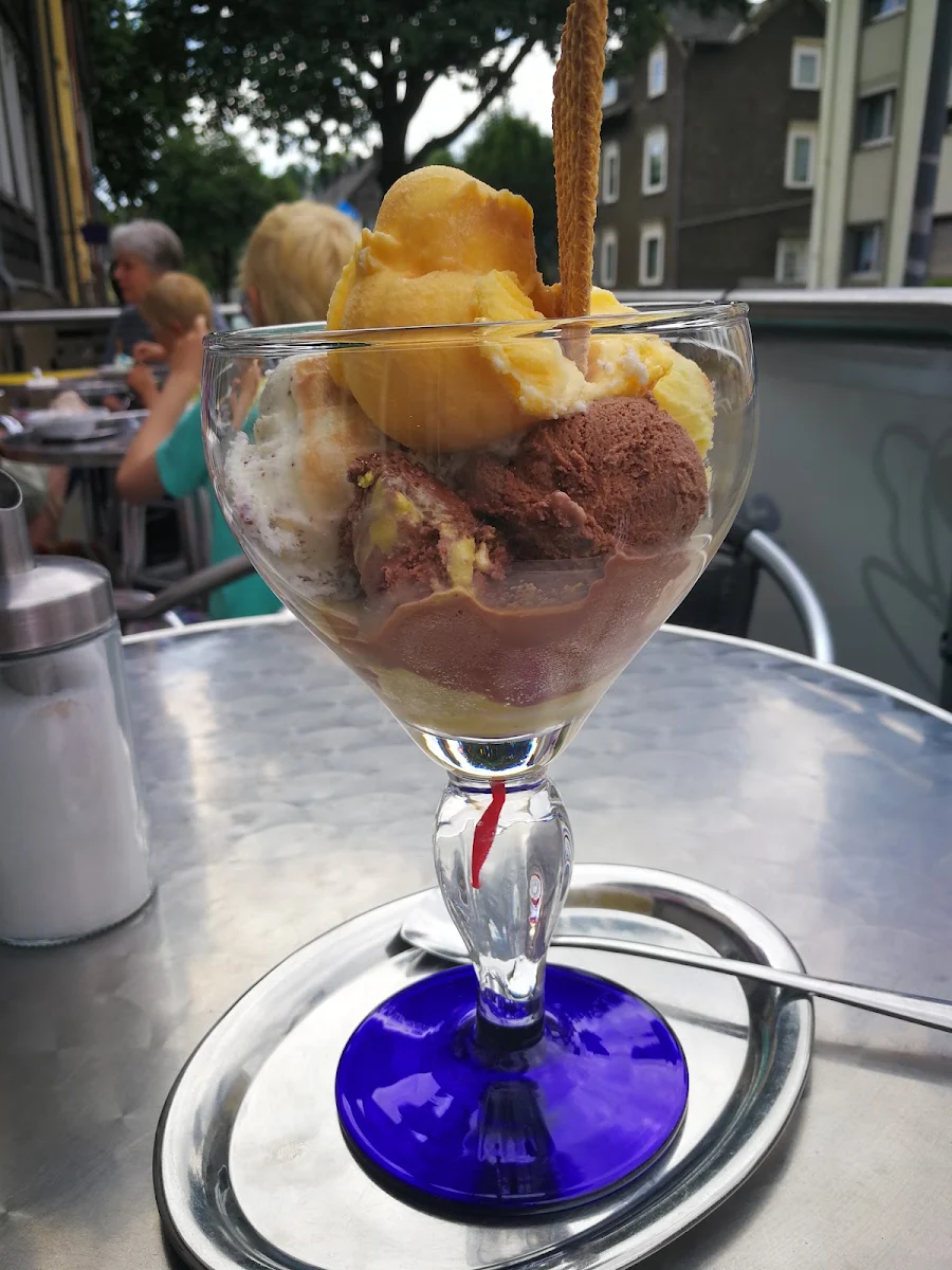 Gemischtes Eis