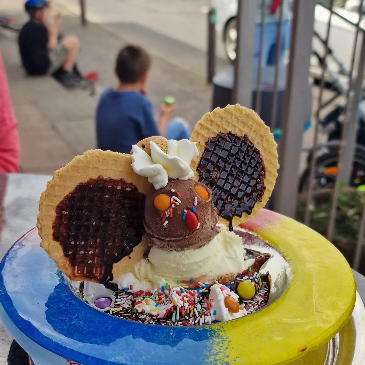 Kinder Eis