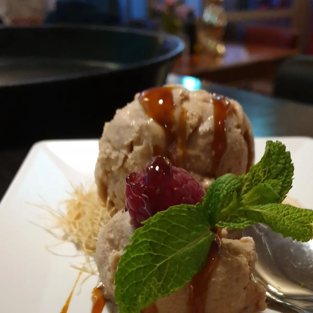 Halva Eis