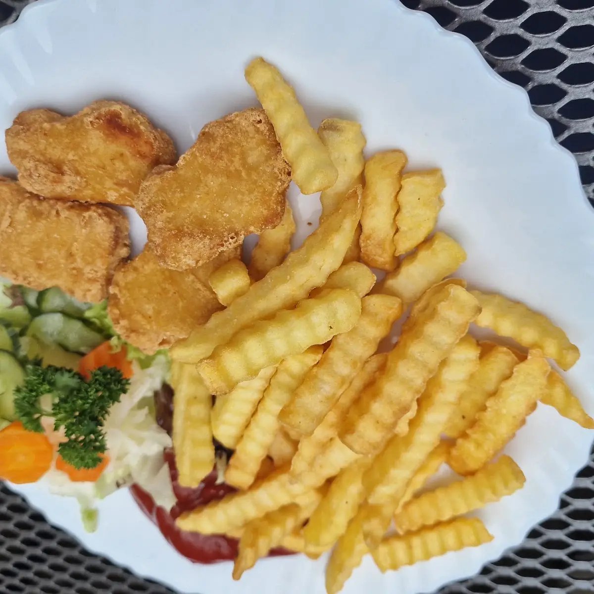 Nuggets Mit Pommes