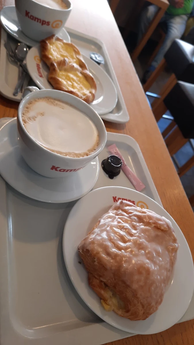 Cappucino, Kamps Bäckerei