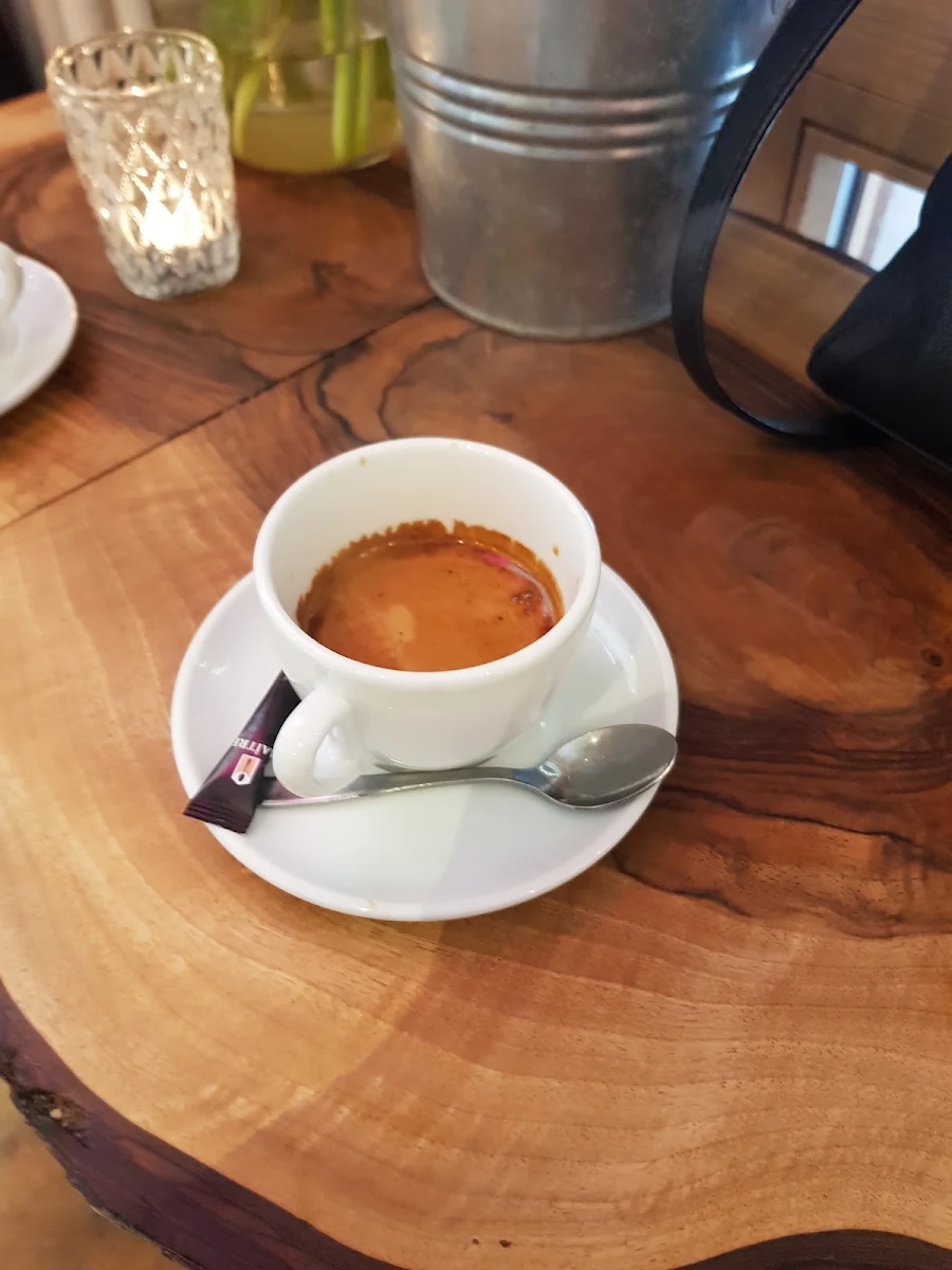 Espresso, Café & Tagesbar Minoo 1 Passau