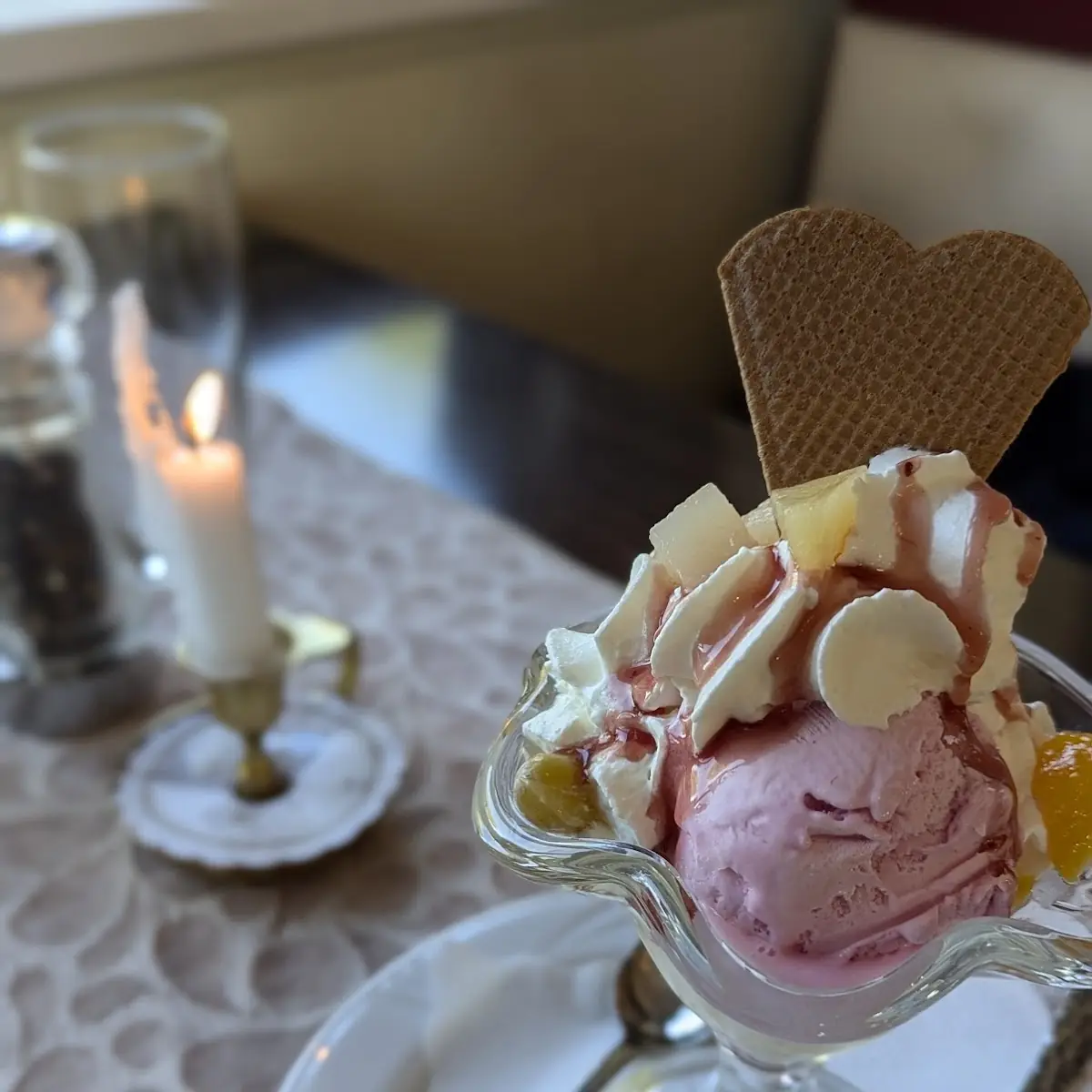 Früchte Eisbecher