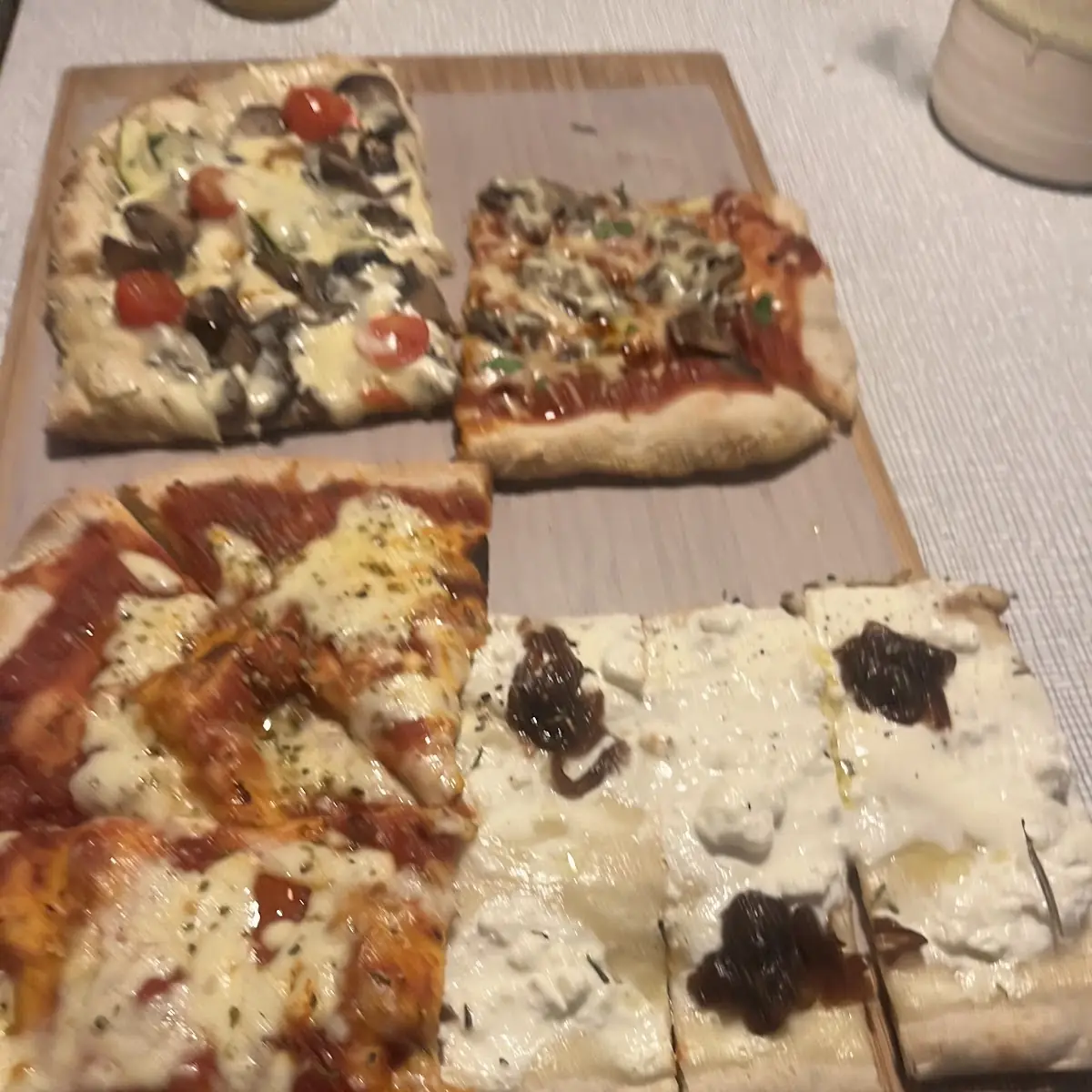 Flatbread, Vier Ecken - Seasonal Pizza