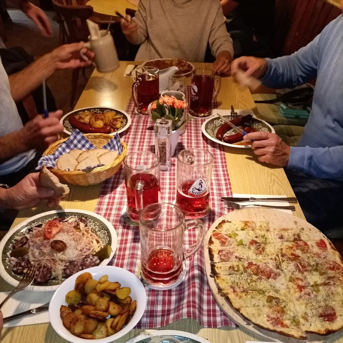 Super Essen, Gasthaus Hirsch-bei Kati