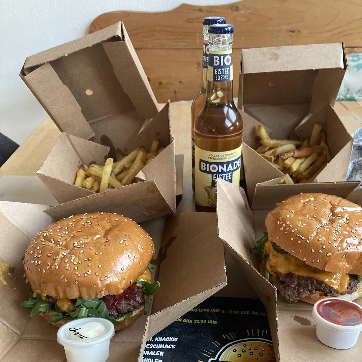 Highlights, BUNS & BOWLS