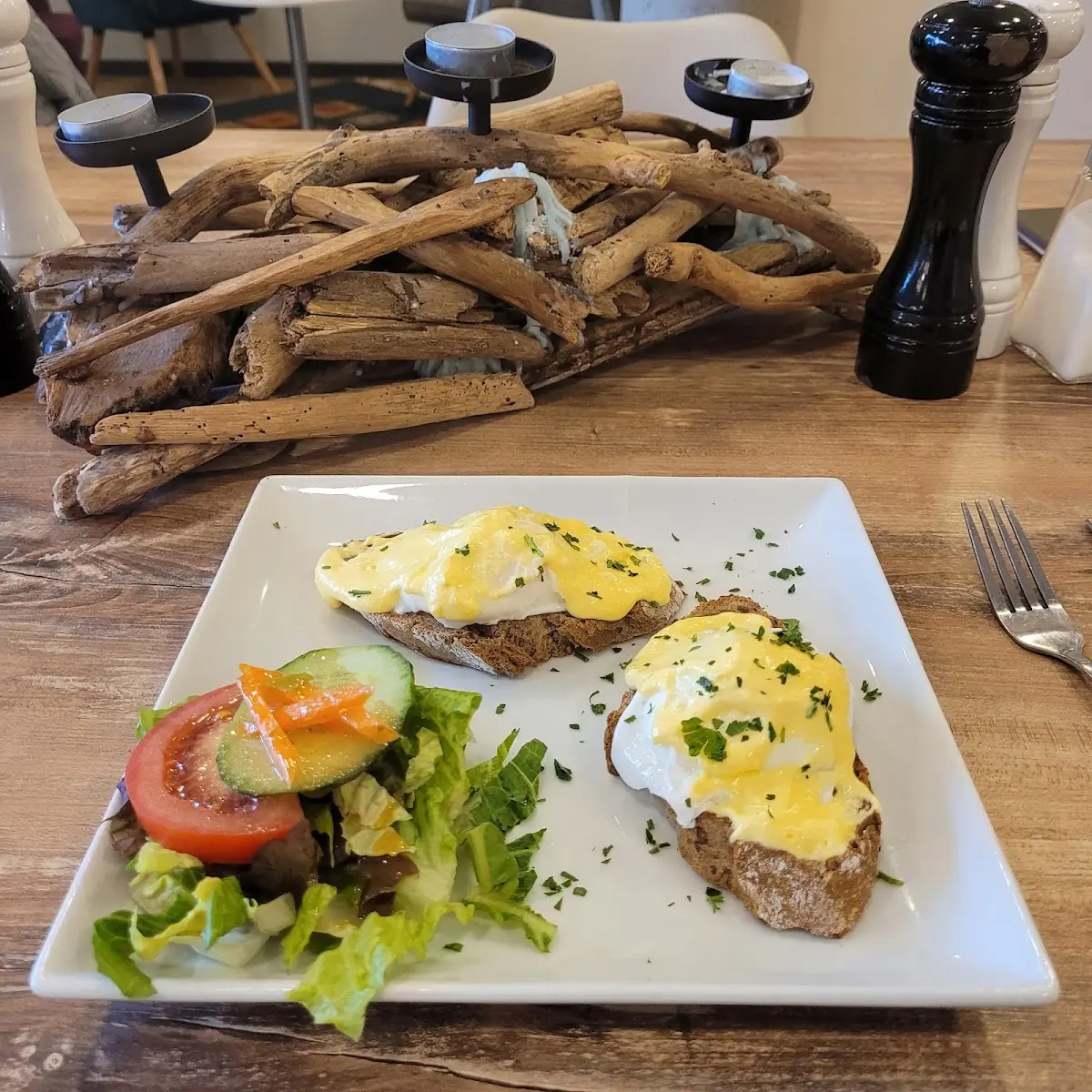 Eggs Benedict