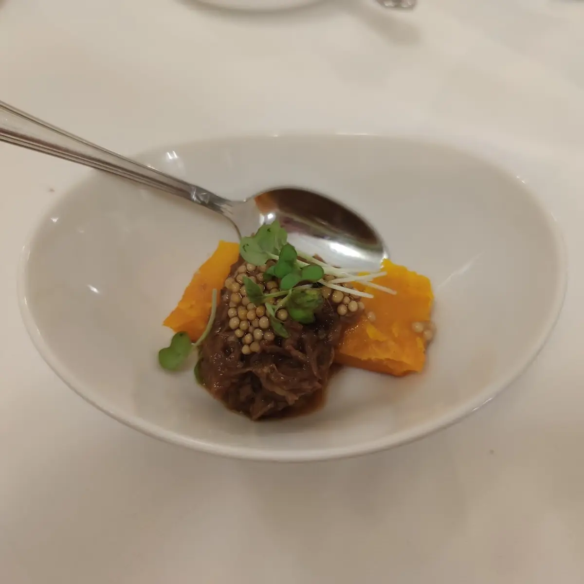 Geschmortes Schweinefleisch