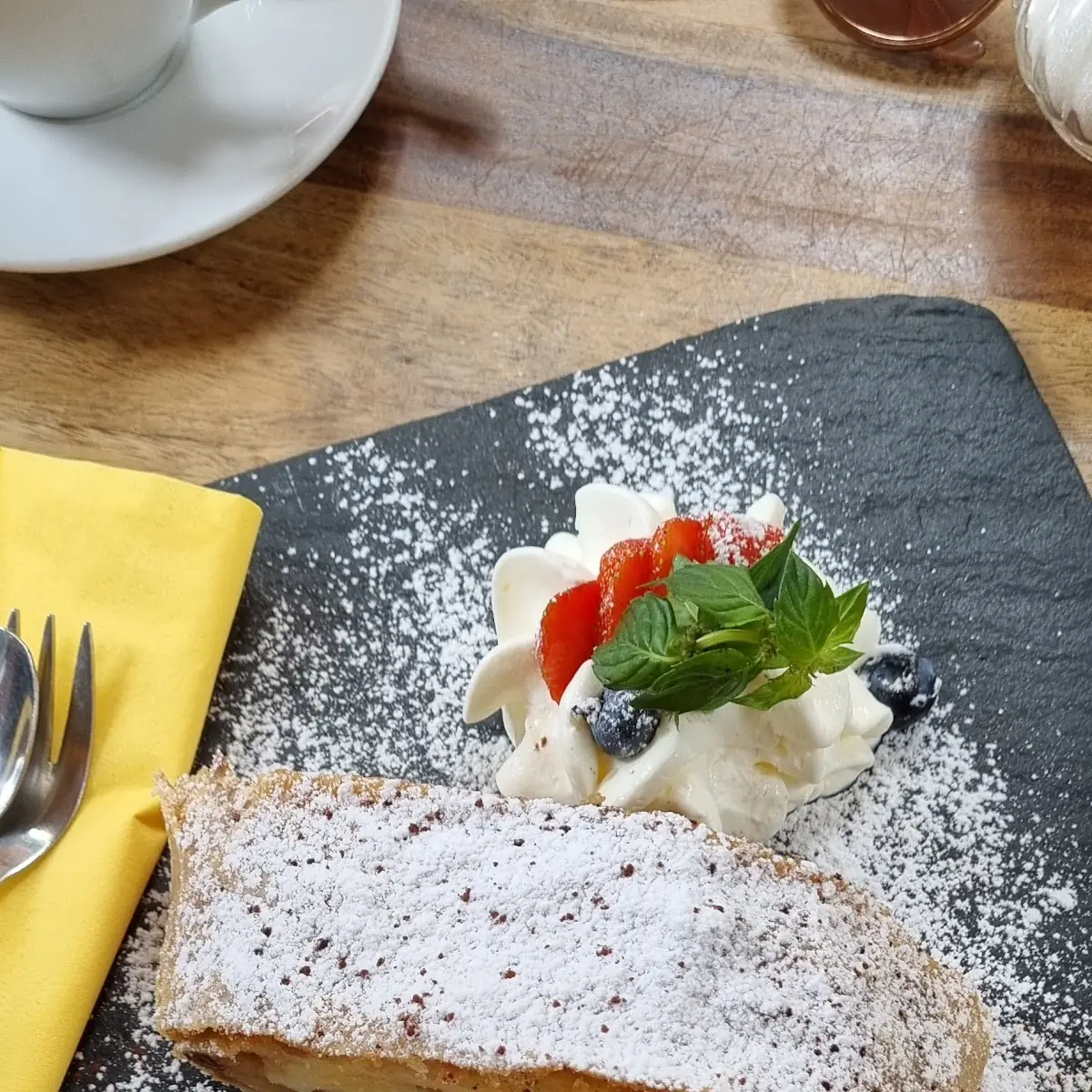 Apfelstrudel, Backstoltz - Potsdam