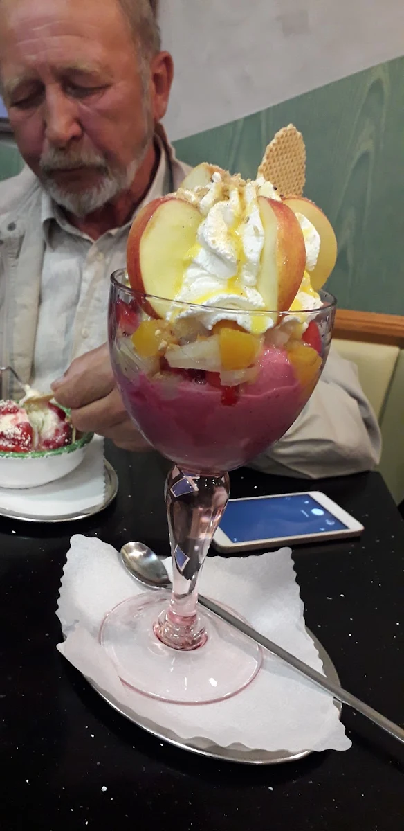 Fruchtbecher