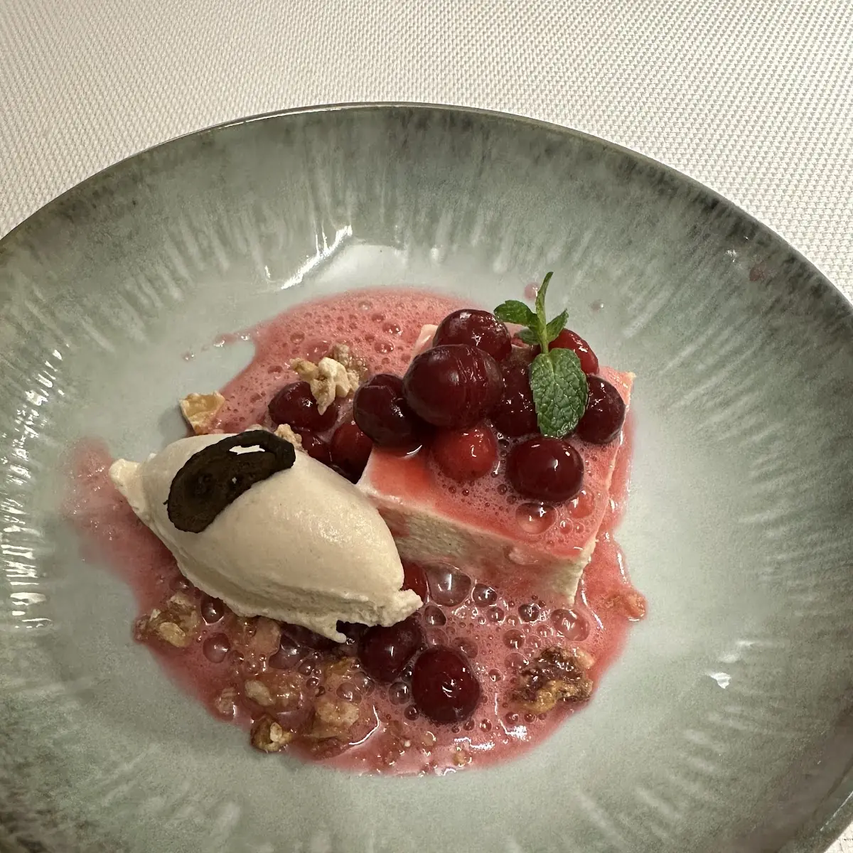 Topfentörtchen Moosbeere Walnuss Eis