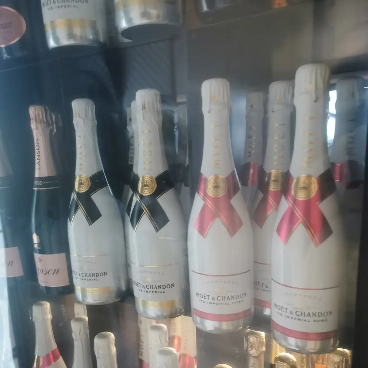 Moet