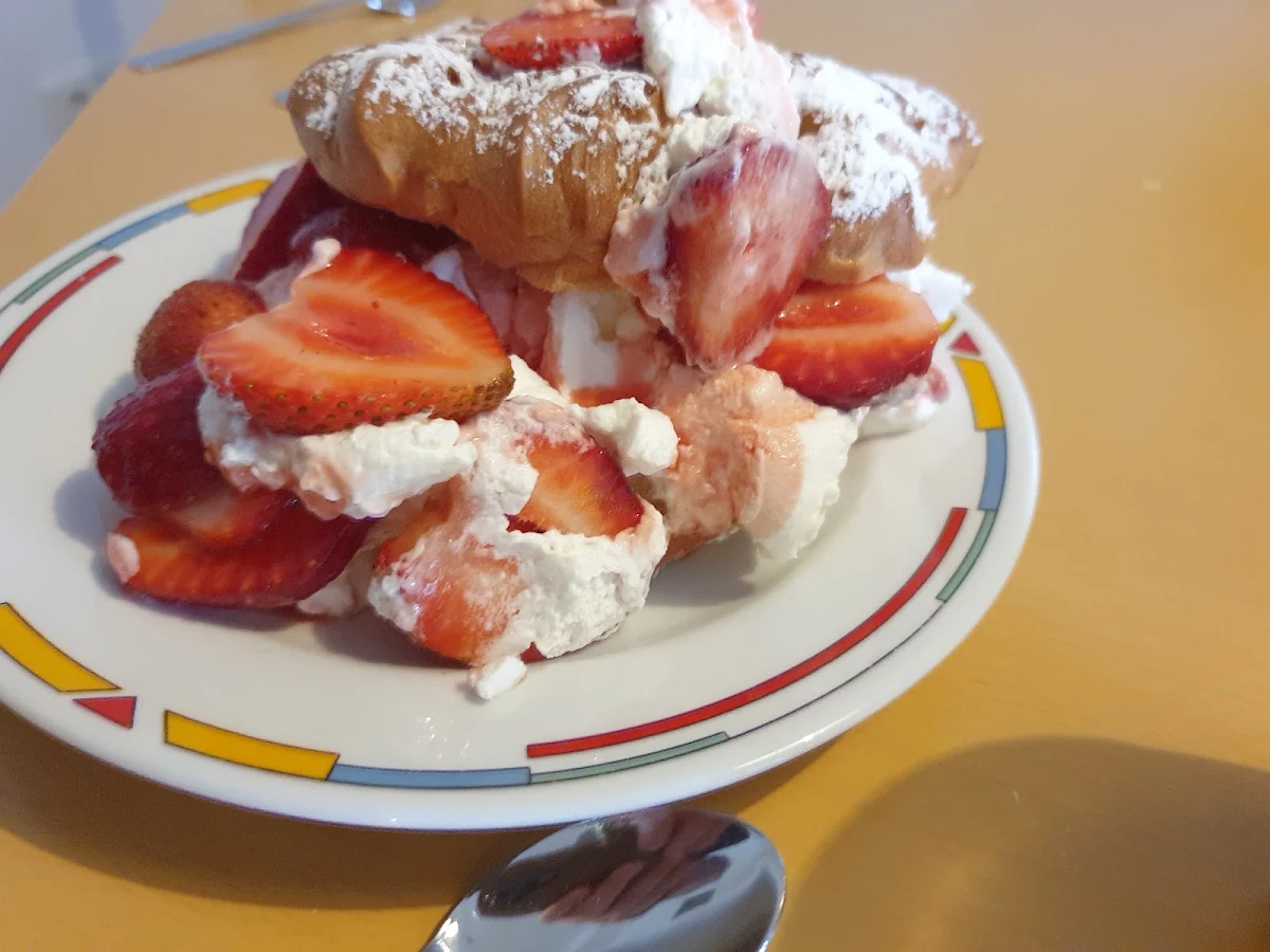 Windbeutel Mit Erdbeeren