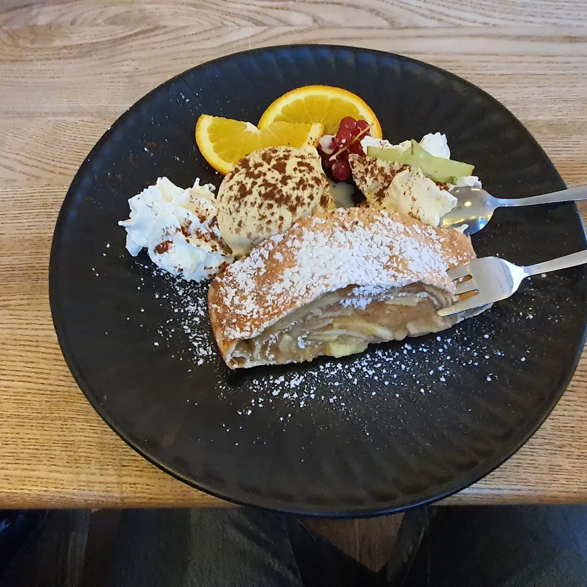 Apfelstrudel