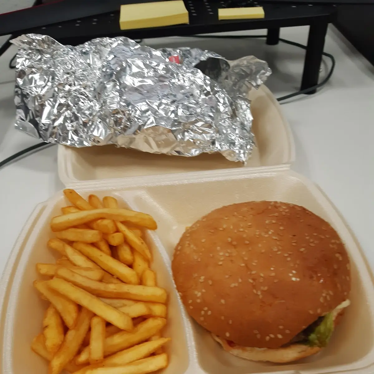 Burger, PIZZERIA TONI Liederbach am Taunus