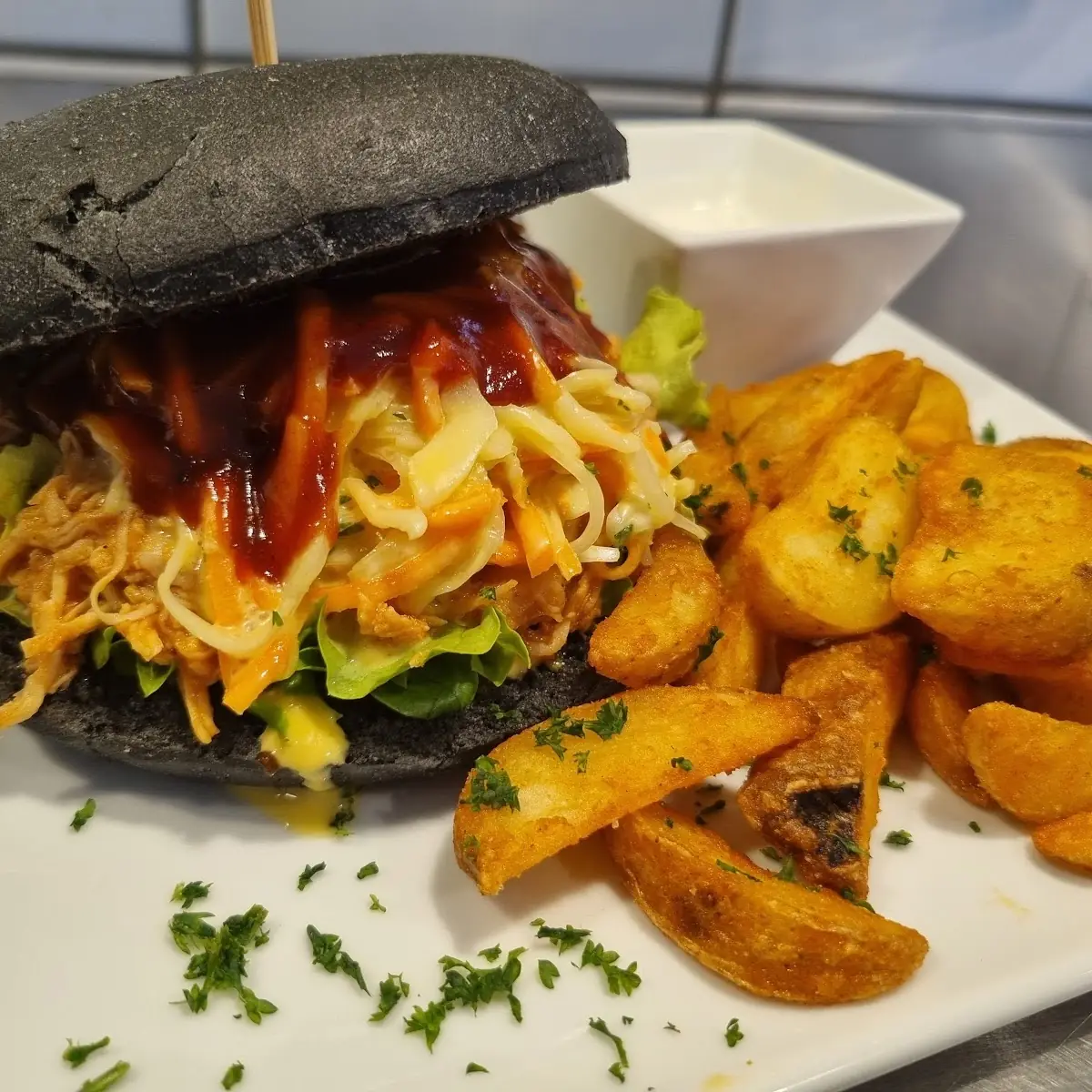 Pulled Chicken Lemon Burger