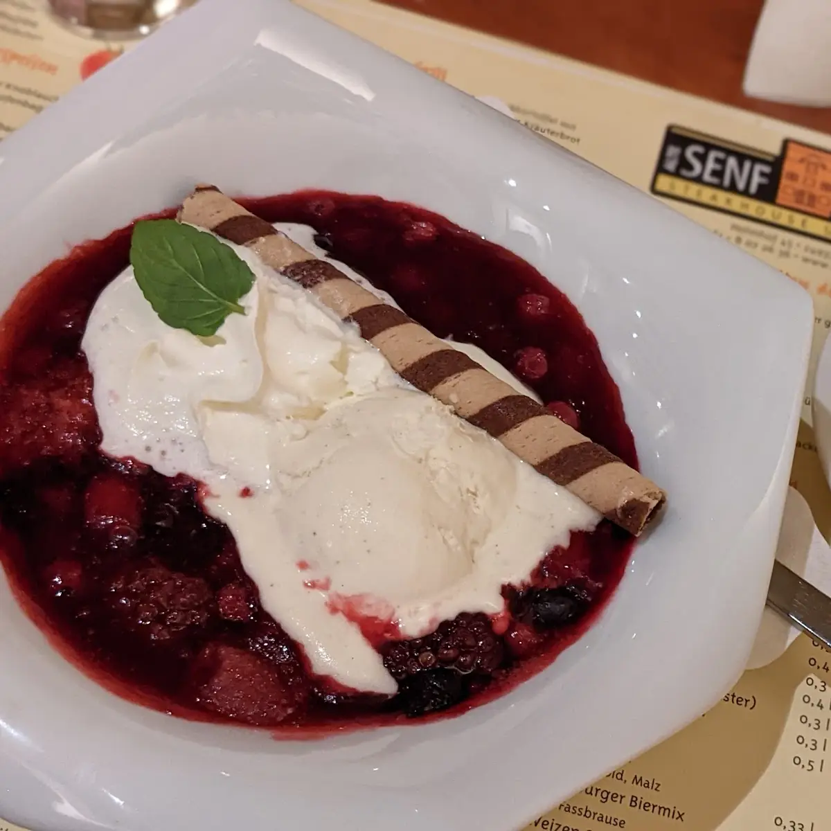 Rote Grütze Mit Eis