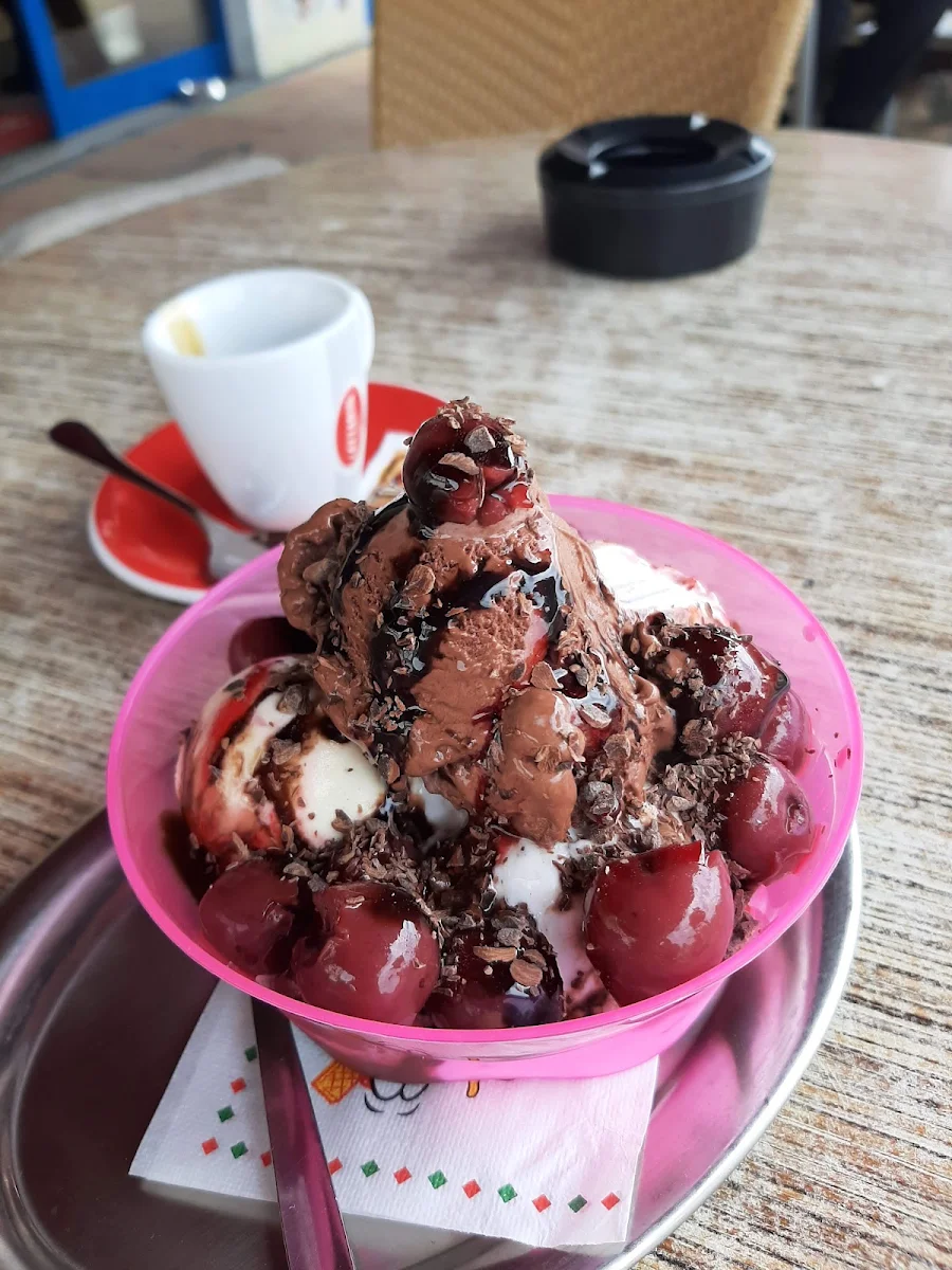 Schwarzwaldbecher