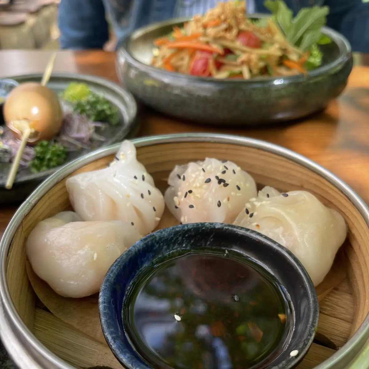 Dumplings, Hoa Rong