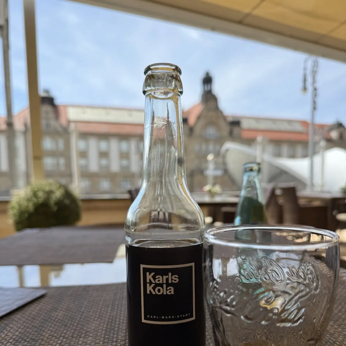 Cold Brew, Opera Restaurant & Lounge
