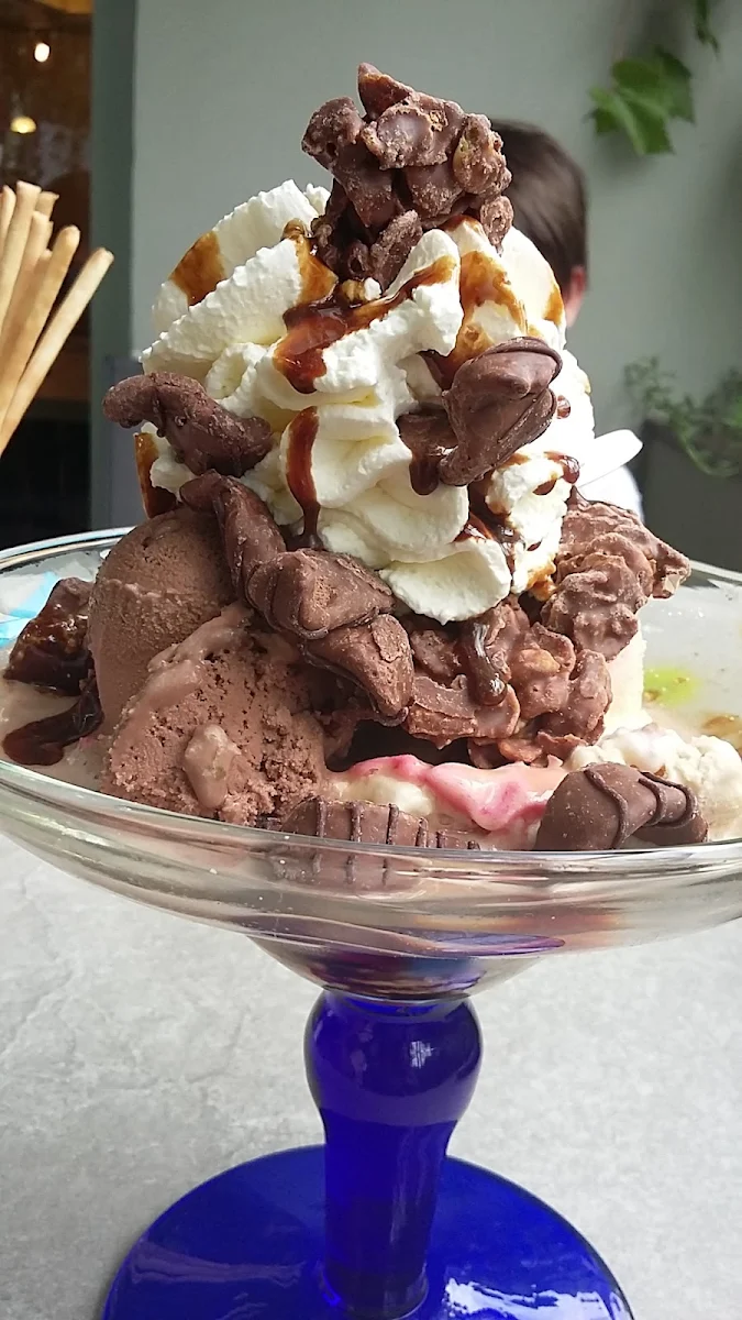 Kaffeecrunch Eisbecher