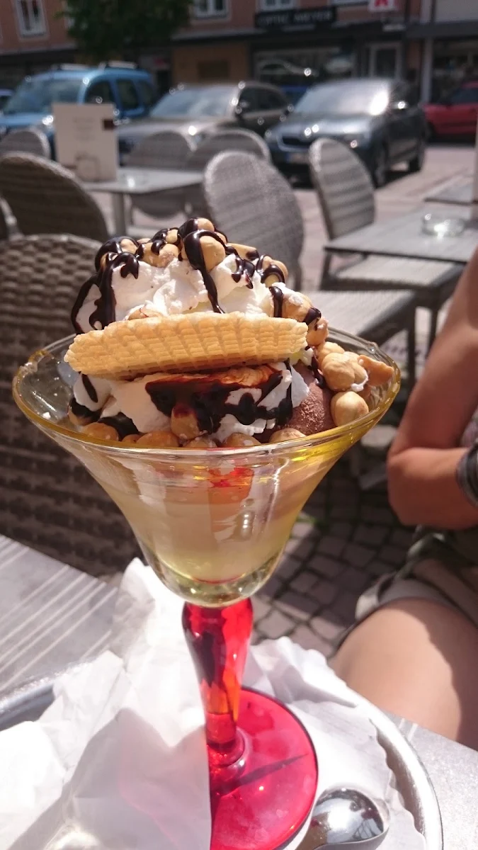 Glace