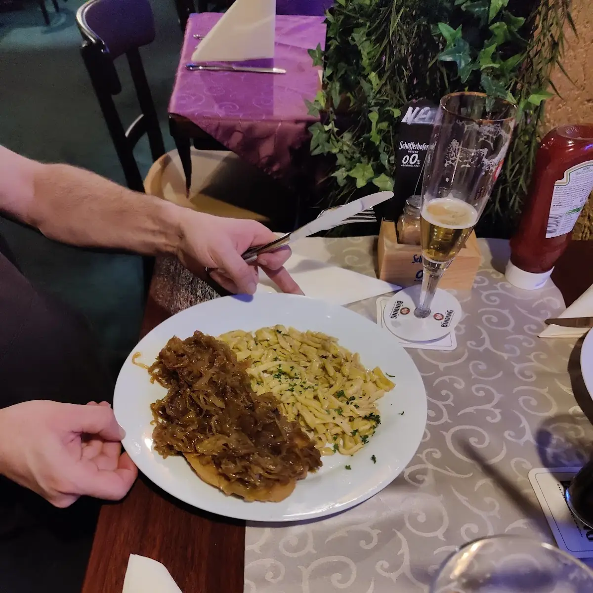 Jägerschnitzel Mit Spätzle