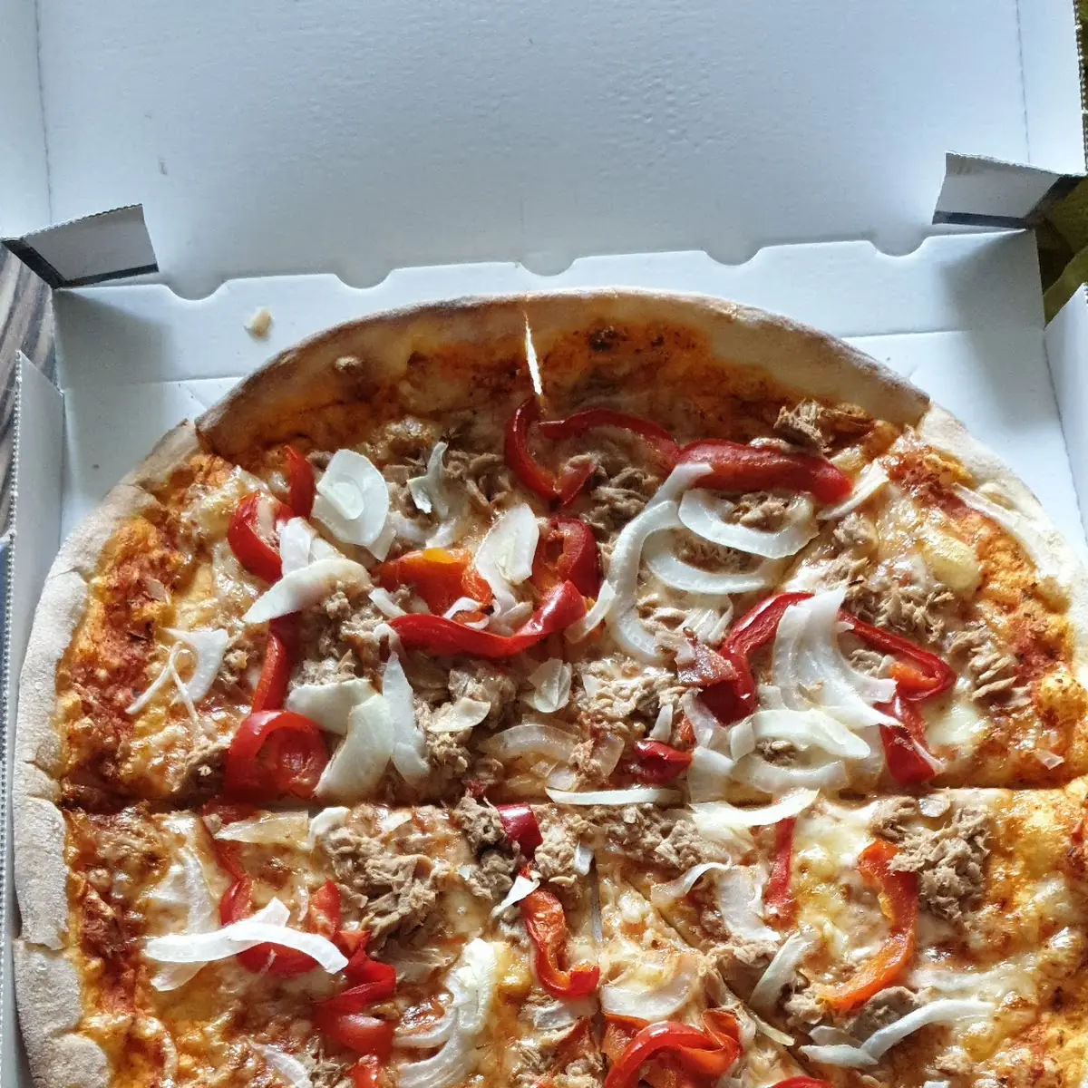 Pizza Thunfisch