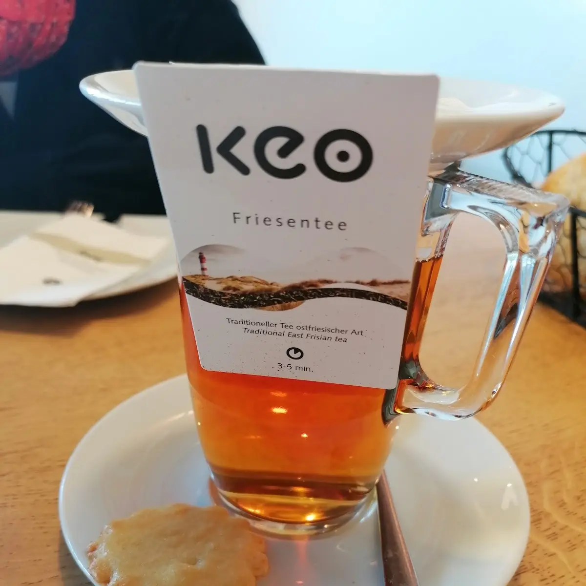 Tee Schwarz