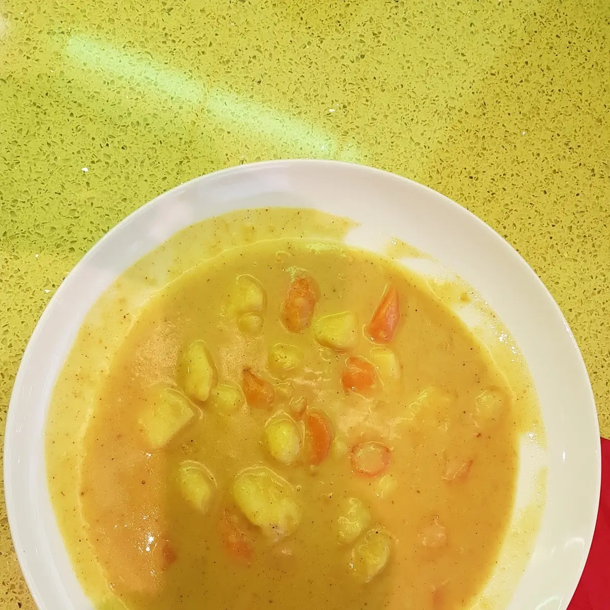 Curry-suppe