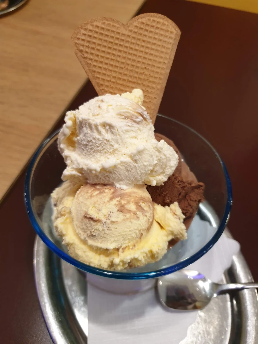 Gemischtes Eis