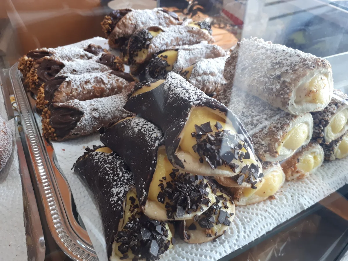 Cannoli