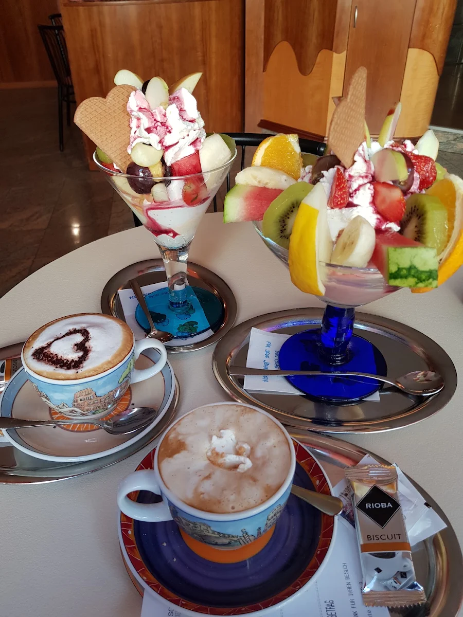 Früchte Becher