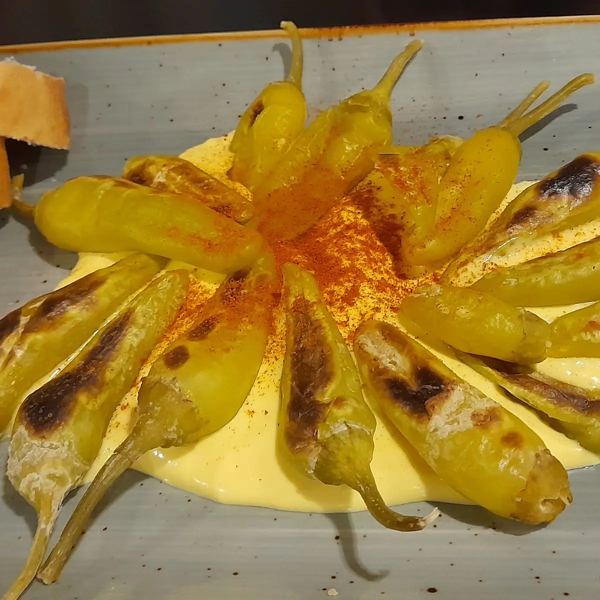 Gegrillte Peperoni