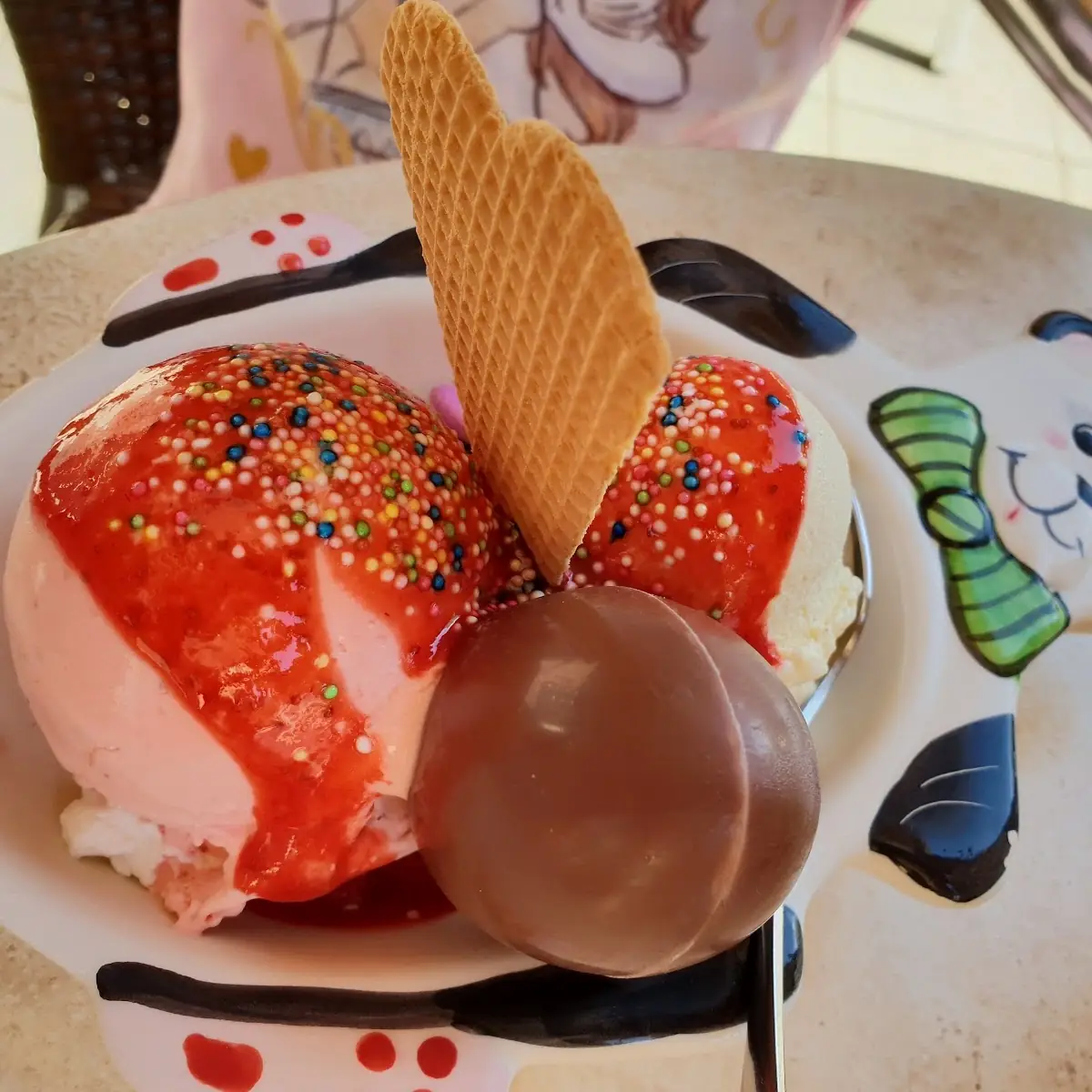 Überraschungsei Eis, Eiscafè San Marco