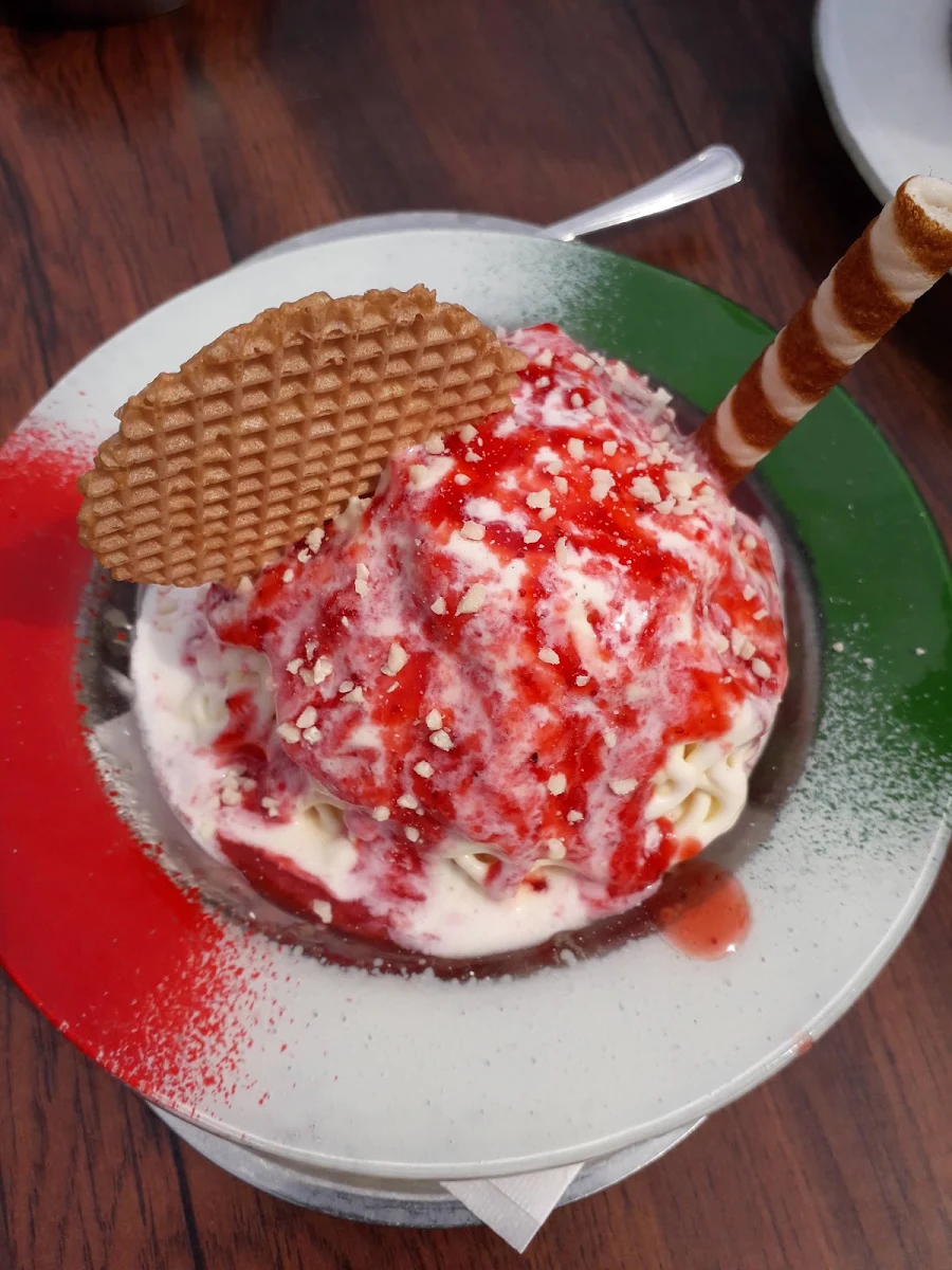 Spaghetti Eis