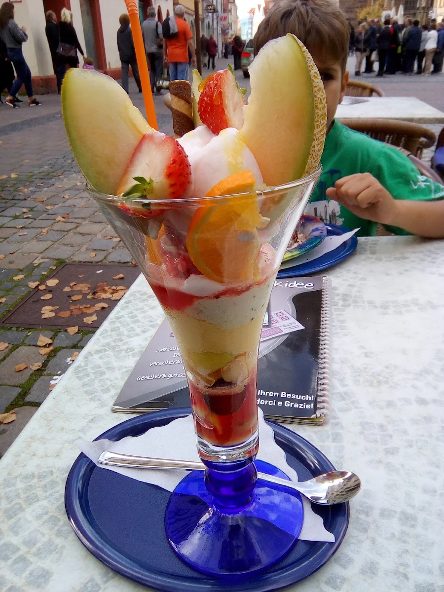 Früchtebecher