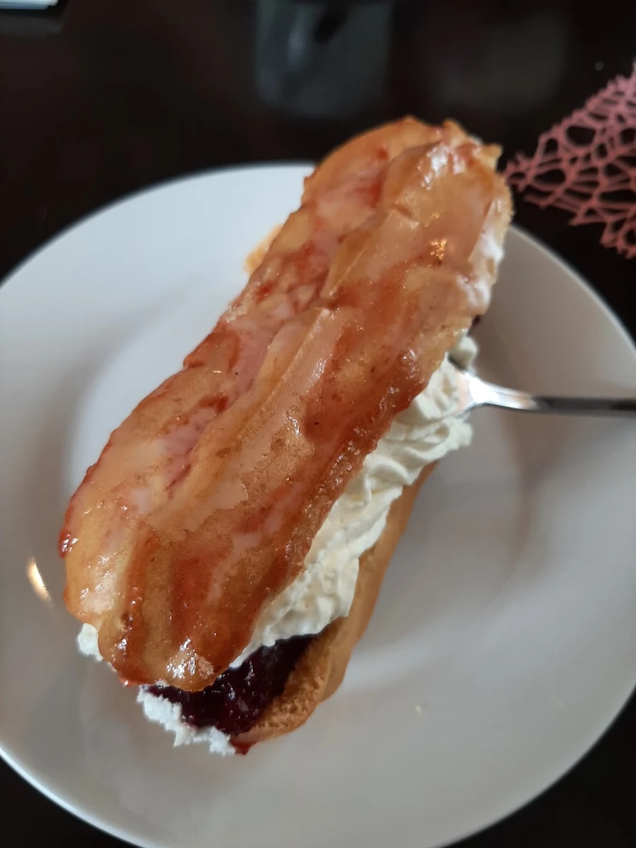 Kirscheclair